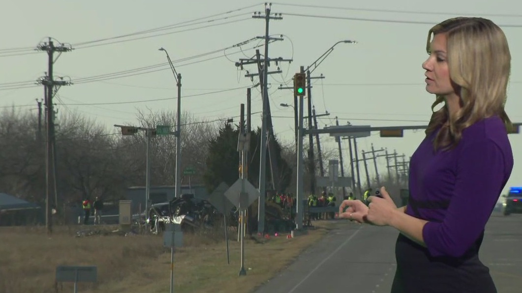 US 183 shut down after deadly wreck